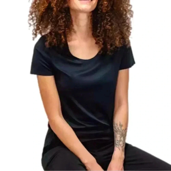 NWT Ministry of Supply Women's Luxe Touch Tee Shirt Black Comfort Stretch XS/S - Picture 2 of 12